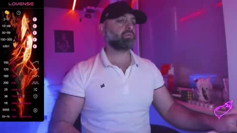 Snapshot of magabear chatting on January 16, 2026, 7:23 am Magabear online show from January 16, 2026, 7:23 am