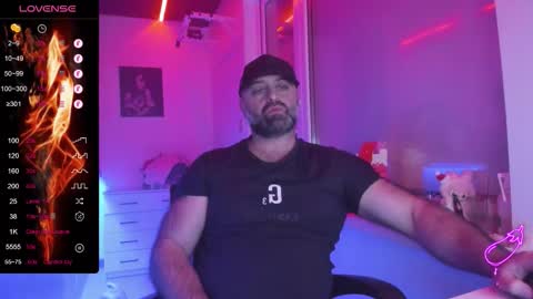 Snapshot of magabear chatting on January 16, 2026, 7:29 pm Magabear online show from January 16, 2026, 7:29 pm