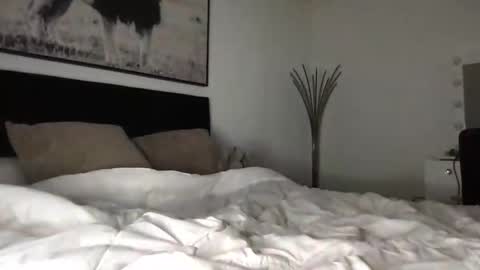 maggie lodes online show from March 17, 2026, 1:10 am