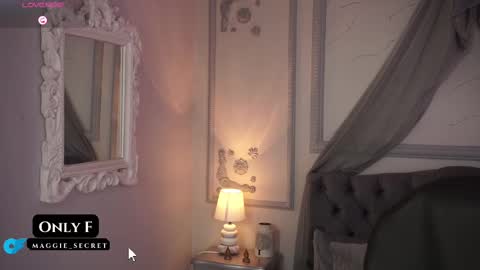   online show from September 15, 2025, 8:09 pm