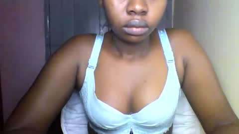 Snapshot of magic_bliss chatting on May 22, 2026, 1:57 am Bliss online show from May 22, 2026, 1:57 am