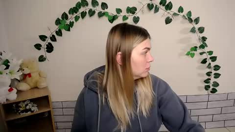 magic_katarina_ online show from December 30, 2024, 7:26 am