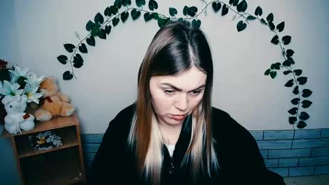 magic_katarina_ online show from February 17, 2025, 7:58 am