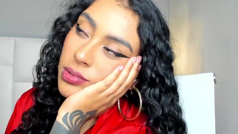 Snapshot of magic_marg chatting on January 17, 2025, 11:51 pm Marge online show from January 17, 2025, 11:51 pm