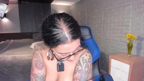 Snapshot of magic_marg chatting on September 25, 2025, 10:08 am Marge online show from September 25, 2025, 10:08 am