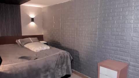 Snapshot of magic_marg chatting on October 6, 2025, 9:23 pm Marge online show from October 6, 2025, 9:23 pm