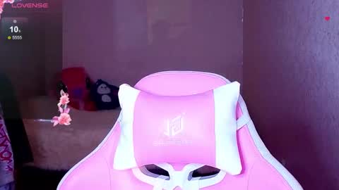 Angel online show from October 5, 2025, 2:37 pm