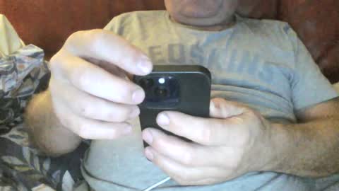 Snapshot of magicman250 chatting on July 19, 2026, 11:19 pm magicman250 online show from July 19, 2026, 11:19 pm