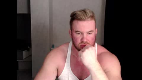 Snapshot of magicmax2017 chatting on February 18, 2025, 5:42 pm magicmax2017 online show from February 18, 2025, 5:42 pm