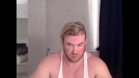 Snapshot of magicmax2017 chatting on March 10, 2025, 5:33 am magicmax2017 online show from March 10, 2025, 5:33 am