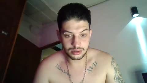 Snapshot of magico_9809 chatting on January 28, 2025, 1:27 pm BRAYAN online show from January 28, 2025, 1:27 pm