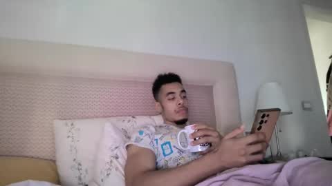 Magicsempai online show from March 6, 2025, 3:02 pm