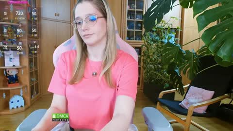 Nicole online show from January 18, 2025, 9:45 pm