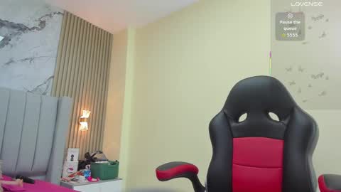 magievans1 online show from September 23, 2025, 2:58 am