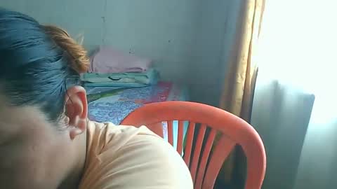 Maggie Taylor online show from October 12, 2025, 5:56 pm