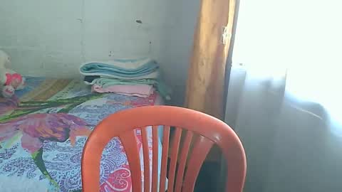 Maggie Taylor online show from October 17, 2025, 8:22 pm