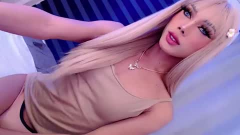 Mocah online show from April 16, 2026, 5:08 am