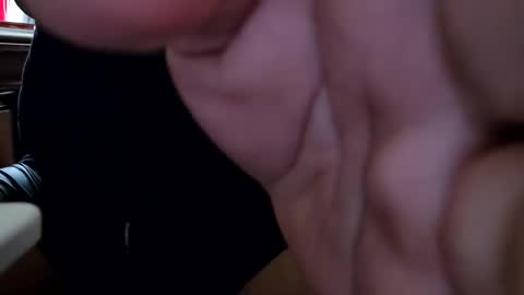 Diandlin online show from April 22, 2026, 5:25 pm