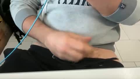 magopirandellow online show from February 12, 2026, 10:10 am