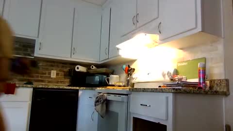 Snapshot of magsjane chatting on November 5, 2025, 5:35 pm Kaye online show from November 5, 2025, 5:35 pm