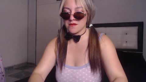 Snapshot of mahia_000 chatting on November 25, 2025, 2:33 am Mahia online show from November 25, 2025, 2:33 am