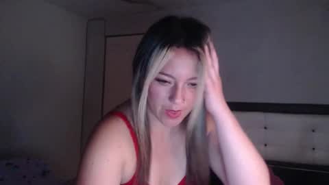 Snapshot of mahia_000 chatting on November 26, 2025, 3:29 am Mahia online show from November 26, 2025, 3:29 am