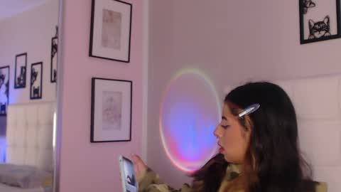 Maia Reficco online show from April 1, 2026, 12:17 pm