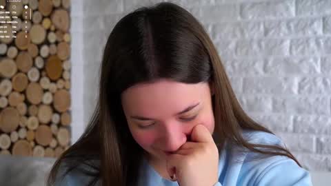 Lucy online show from November 10, 2025, 2:10 am