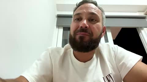 Snapshot of maikel61 chatting on December 21, 2025, 2:30 am Maikel61 online show from December 21, 2025, 2:30 am