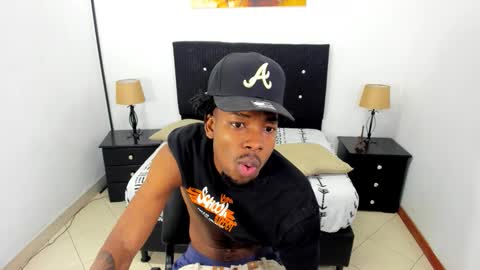 Snapshot of maikol_monstercock chatting on September 26, 2025, 1:42 am M A I K O L -- M O N S T E R C O C L online show from September 26, 2025, 1:42 am