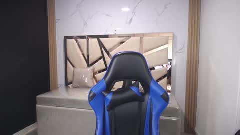 Maily online show from November 12, 2025, 2:56 am