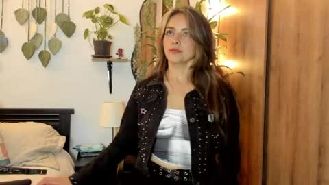 Snapshot of mailynfoxx chatting on June 26, 2026, 3:33 am Mailyn Foxx online show from June 26, 2026, 3:33 am