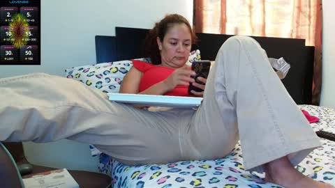 Snapshot of maira_milf chatting on February 13, 2025, 8:03 pm Maira online show from February 13, 2025, 8:03 pm