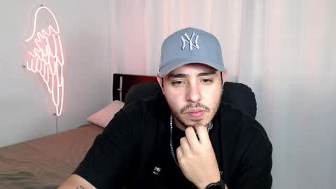 maison_xmed online show from April 17, 2026, 6:44 pm