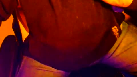 Snapshot of maitai42 chatting on June 7, 2026, 1:21 am Maitai42 online show from June 7, 2026, 1:21 am