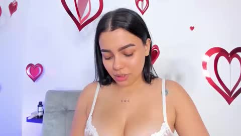 mai  online show from February 11, 2026, 3:00 am