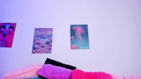 mai  online show from March 3, 2026, 7:09 pm