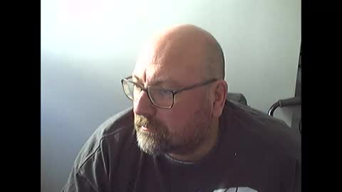 Chris online show from April 30, 2026, 5:41 pm