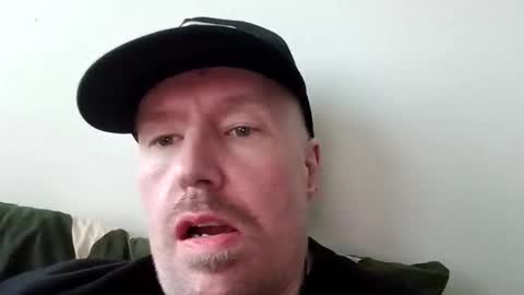 majorxoxo online show from April 8, 2026, 3:23 pm