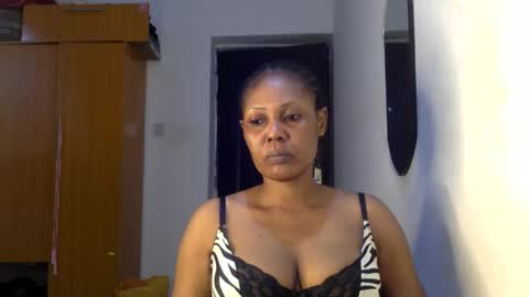 Snapshot of make_me_creamyyy chatting on January 8, 2025, 9:34 pm olivia online show from January 8, 2025, 9:34 pm