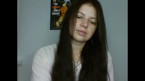 make_mesmile online show from November 24, 2025, 7:02 pm