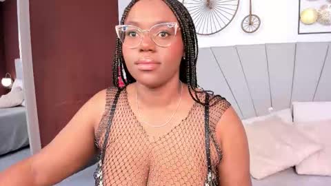 makena online show from February 20, 2026, 3:58 am