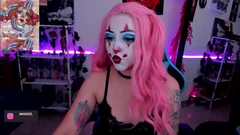 Snapshot of makii_33 chatting on September 25, 2025, 10:13 pm ...  ... online show from September 25, 2025, 10:13 pm