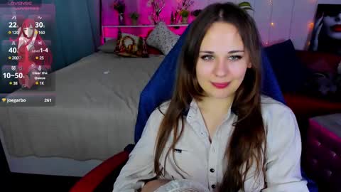 Makima online show from February 26, 2025, 6:32 pm