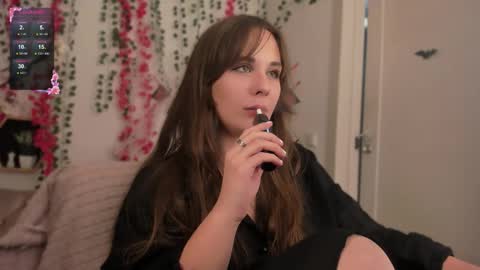 Makima online show from October 31, 2025, 5:41 am