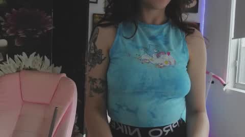 Snapshot of makiyahbelle2 chatting on March 26, 2026, 4:40 am MakiyahBelle online show from March 26, 2026, 4:40 am