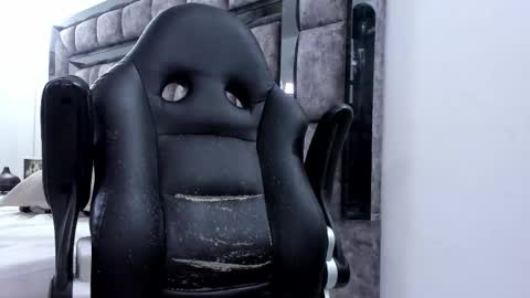 Malcom Stone online show from November 2, 2025, 5:32 am