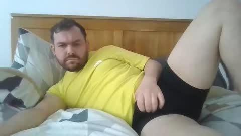 Snapshot of malecamslave18 chatting on February 10, 2026, 9:35 am malecamslave18 online show from February 10, 2026, 9:35 am