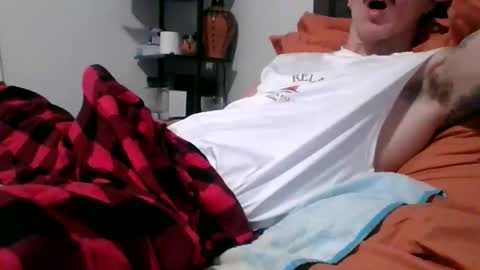 Snapshot of malemuscle11 chatting on February 16, 2026, 3:08 pm Men online show from February 16, 2026, 3:08 pm