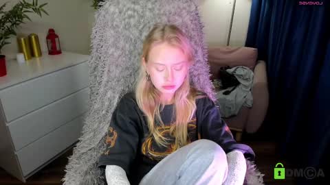 Malena online show from February 22, 2025, 10:18 am